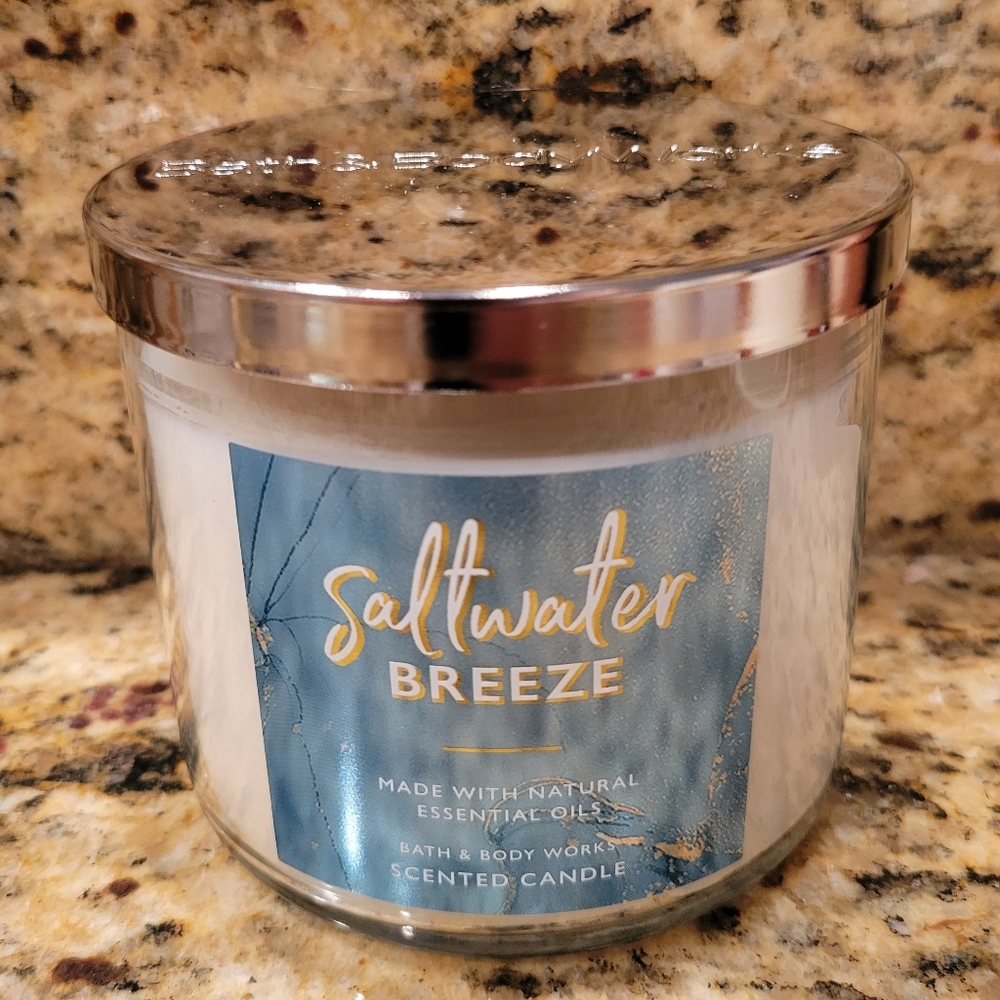 NEW Bath & Body Works SALTWATER BREEZE Wick Large CANDLE White Barn Holiday 2023